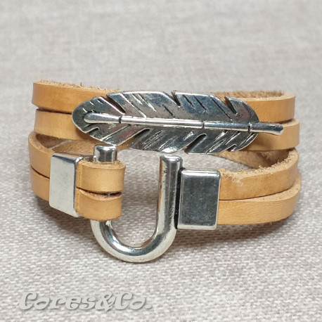 2 Turns Leather Bracelet w/ Leaf